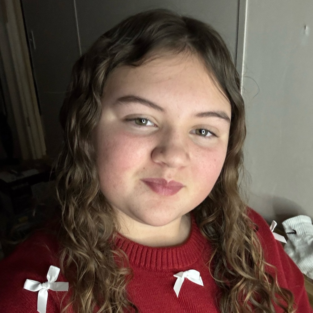 Meet your Posher, Claire